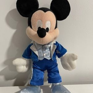 Mickey dream legends plush